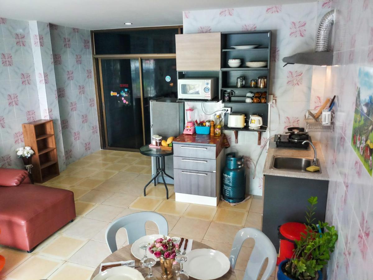Kata Lina Guesthouse ภายนอก รูปภาพ