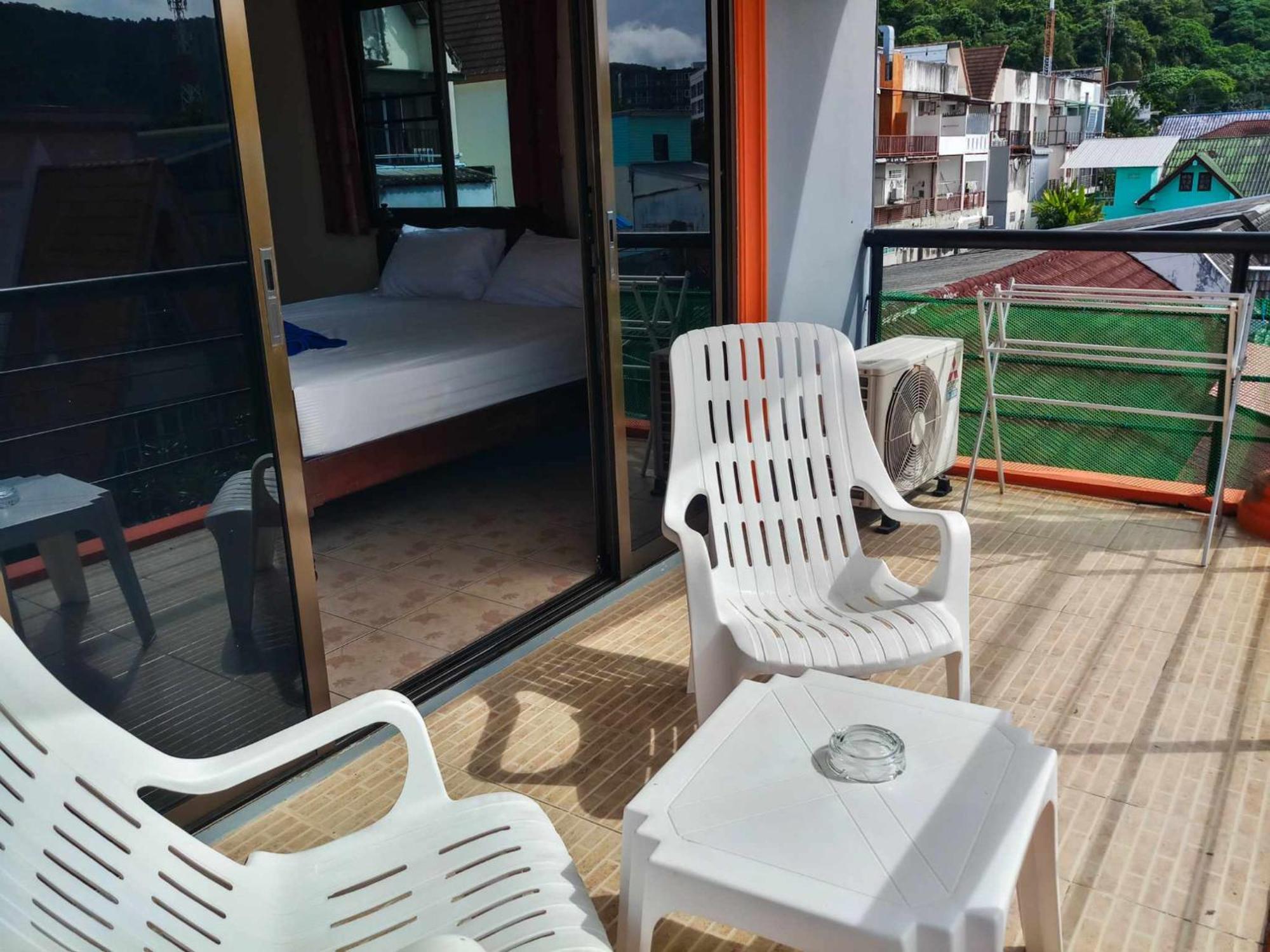 Kata Lina Guesthouse ภายนอก รูปภาพ
