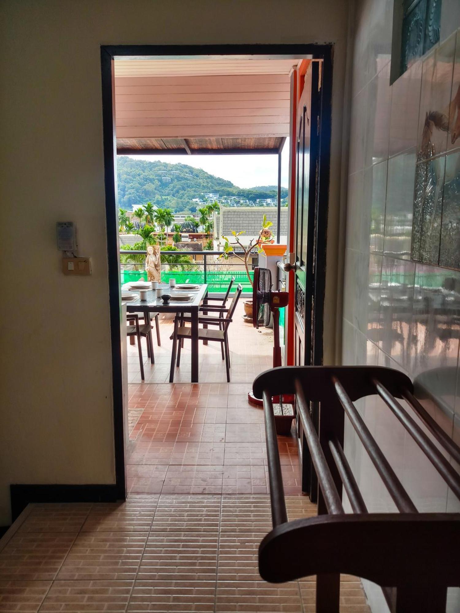 Kata Lina Guesthouse ภายนอก รูปภาพ