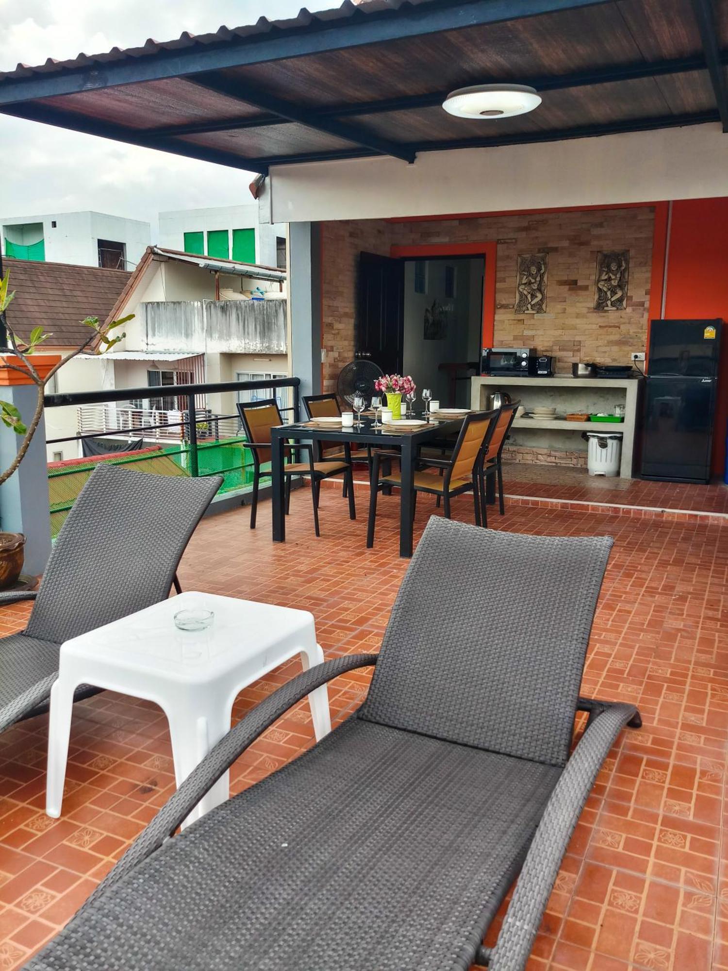 Kata Lina Guesthouse ภายนอก รูปภาพ